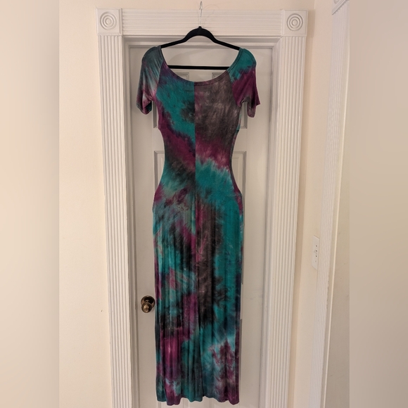 Tie-Dye Goddess Style Double Slit Dress - Picture 2 of 3